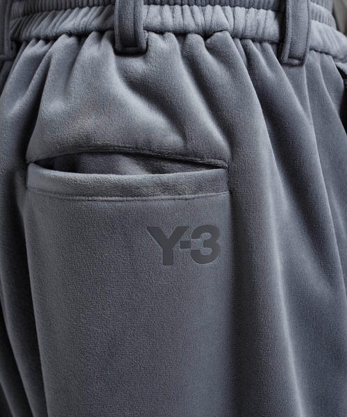 Y-3(ワイスリー)の「Y-3 VELVET CORDUROY TRACK PANTS(その他パンツ・メンズ・グレー・LARGE/MEDIUM/SMALL/X-SMALL)」の4枚目の写真