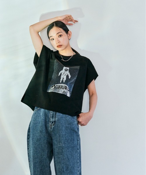 W:Huku(フーク)の「コスモ プリント フレンチ スリーブ Tシャツ(Tシャツ/カットソー・レディース・ブラック/オフホワイト・FREE)」の1枚目の写真