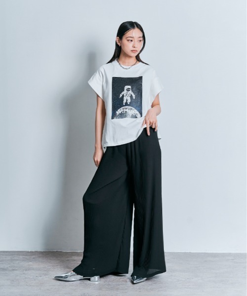 W:Huku(フーク)の「コスモ プリント フレンチ スリーブ Tシャツ(Tシャツ/カットソー・レディース・ブラック/オフホワイト・FREE)」の19枚目の写真
