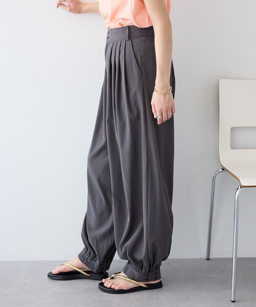 CRAFT STANDARD BOUTIQUE(クラフトスタンダードブティック)の「4タックカーブパンツ(その他パンツ・レディース・ベージュ/グレー・L/M)」の14枚目の写真