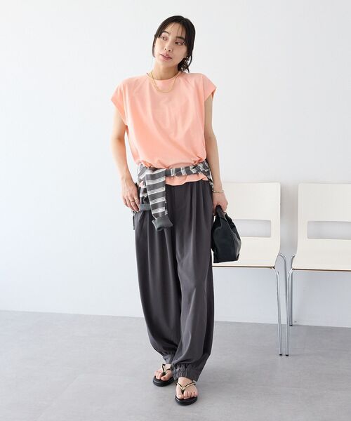 CRAFT STANDARD BOUTIQUE(クラフトスタンダードブティック)の「4タックカーブパンツ(その他パンツ・レディース・ベージュ/グレー・L/M)」の17枚目の写真
