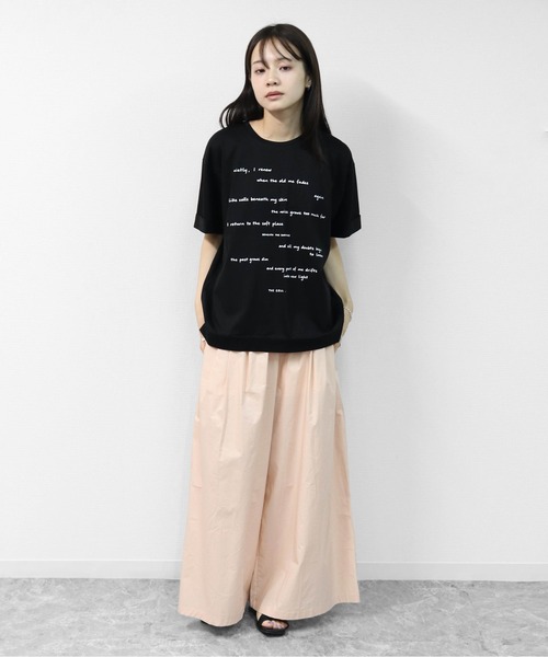 THE CELL.(ザセルドット)の「接触冷感ドライタッチコットン ロールアップオーバーサイズ ロゴTシャツ(Tシャツ/カットソー・レディース・ピンク/ブラック/チャコールグレー/オフホワイト・FREE)」の12枚目の写真