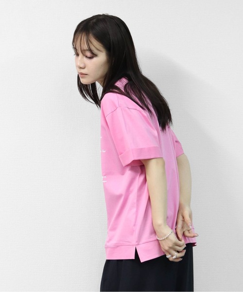 THE CELL.(ザセルドット)の「接触冷感ドライタッチコットン ロールアップオーバーサイズ ロゴTシャツ(Tシャツ/カットソー・レディース・ピンク/ブラック/チャコールグレー/オフホワイト・FREE)」の19枚目の写真