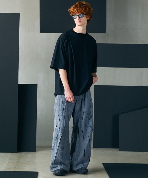 MAISON SPECIAL(メゾンスペシャル)の「《UNISEX》Comfortable Clothes Prime-Over Front-tuck T-shirt/コンフォータブルクローズプライムオーバーフロントタックTシャツ【MAISON SPECIAL/メゾンスペシャル】■セットアップ対応■(Tシャツ/カットソー・メンズ・ブラック/チャコールグレー/バーガンディー・2/1/0)」の4枚目の写真