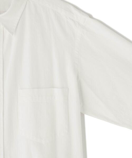 Y(ワイ)の「Y / ORGANIC COTTON LIGHT DENIM SHIRT(シャツ/ブラウス・メンズ・ホワイト/ネイビー・MEDIUM/LARGE/SMALL)」の7枚目の写真