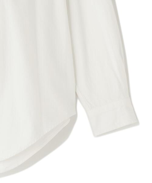 Y(ワイ)の「Y / ORGANIC COTTON LIGHT DENIM SHIRT(シャツ/ブラウス・メンズ・ホワイト/ネイビー・MEDIUM/LARGE/SMALL)」の8枚目の写真