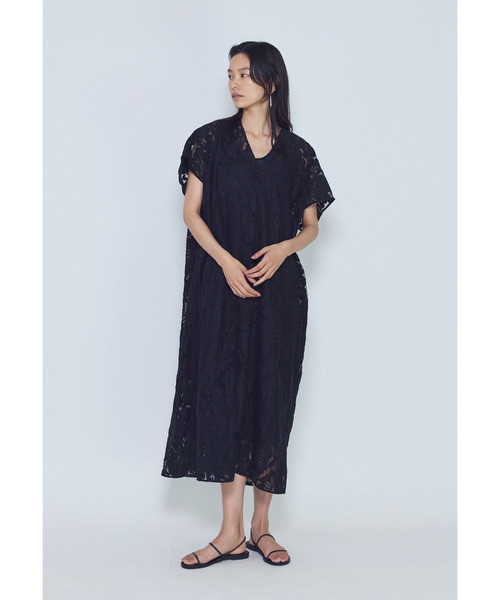 1er Arrondissement(プルミエアロンディスモン)の「フラワーレースワンピース(ドレス・レディース・オフホワイト/ブラック系その他3・38/36)」の2枚目の写真