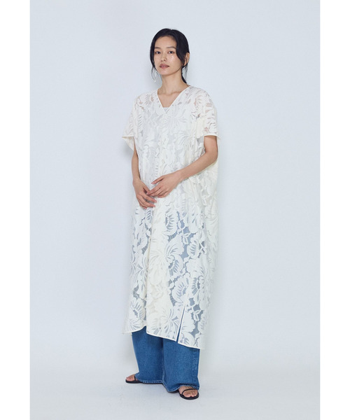 1er Arrondissement(プルミエアロンディスモン)の「フラワーレースワンピース(ドレス・レディース・オフホワイト/ブラック系その他3・38/36)」の7枚目の写真