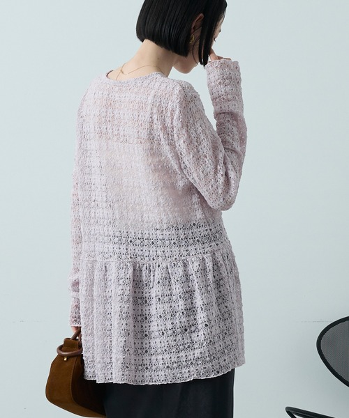Aunely(オーネリー)の「【Aunely】華やぐシアーアソートレースペプラム プルオーバー<YOSOOIシリーズ>(Tシャツ/カットソー・レディース・オフホワイト/ピンク/アイボリー/ブラウン/ライトブルー/ブラック・L/M)」の6枚目の写真