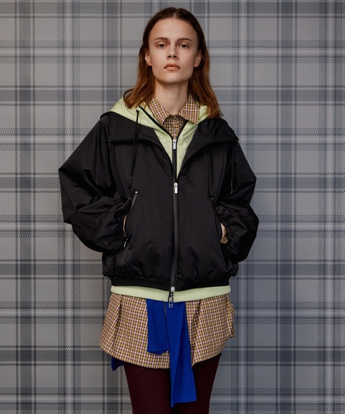 MAISON SPECIAL（メゾンスペシャル）の「Bicolor Layered Blouson/バイカラーレイヤードブルゾン（ブルゾン・レディース・ブラック/ボルドー/ブルー・FREE）」の2枚目の写真