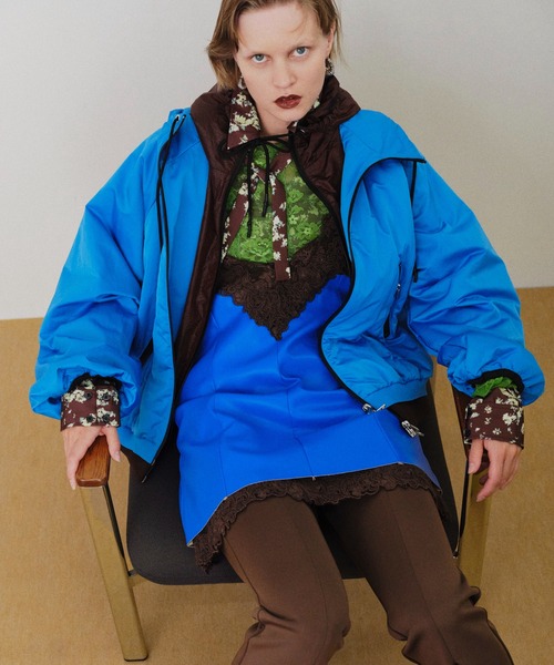MAISON SPECIAL（メゾンスペシャル）の「Bicolor Layered Blouson/バイカラーレイヤードブルゾン（ブルゾン・レディース・ブラック/ボルドー/ブルー・FREE）」の8枚目の写真