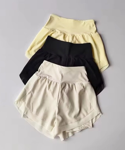 ammy.（エイミードット）の「【 ammy. / エイミードット 】 フレア ヨガ ショートパンツ（その他パンツ・レディース・ライトブルー/ブラック/ダークパープル/アイボリー・M/L）」の2枚目の写真