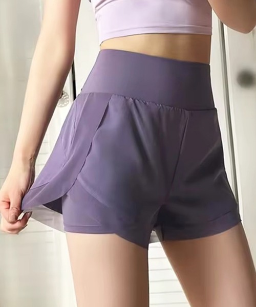 ammy.（エイミードット）の「【 ammy. / エイミードット 】 フレア ヨガ ショートパンツ（その他パンツ・レディース・ライトブルー/ブラック/ダークパープル/アイボリー・M/L）」の4枚目の写真