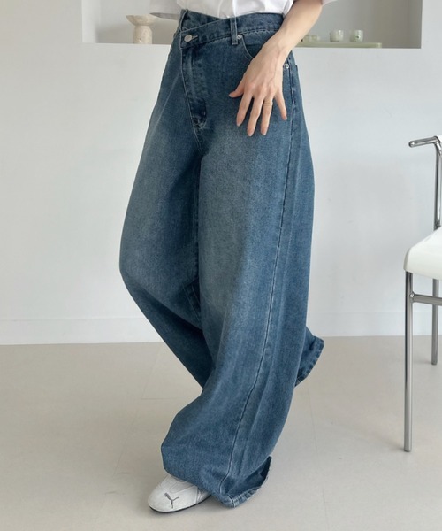 Ada.（エイダ）の「ウエストアシメ デニム ワイド パンツ（デニムパンツ・レディース・ブルー/ブラック/ライトブルー・SMALL/MEDIUM）」の12枚目の写真