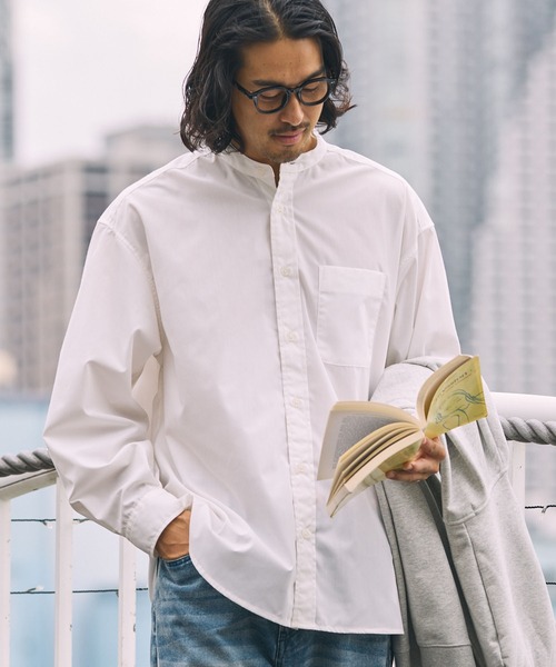 THE CRAFT CREW PRODUCTS(ザクラフトクループロダクツ)の「【MULTI FUNCTIONALシリーズ】オーバーサイズ バンドカラー 長袖シャツ / 抗菌防臭・イージーケア【THE CRAFT CREW PRODUCTS】(シャツ/ブラウス・メンズ・ブラック系/サックスブルー/ダークブラウン/オフホワイト/チャコール/グレー系/ブルー系・S/M/L)」の2枚目の写真