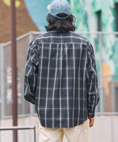 THE CRAFT CREW PRODUCTS(ザクラフトクループロダクツ)の「【MULTI FUNCTIONALシリーズ】オーバーサイズ バンドカラー 長袖シャツ / 抗菌防臭・イージーケア【THE CRAFT CREW PRODUCTS】(シャツ/ブラウス・メンズ・ブラック系/サックスブルー/ダークブラウン/オフホワイト/チャコール/グレー系/ブルー系・S/M/L)」の17枚目の写真