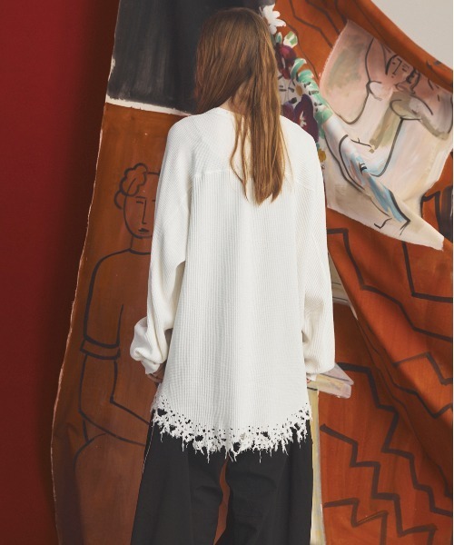 MAISON SPECIAL（メゾンスペシャル）の「《UNISEX》Destructive Damage Prime-Over Long Sleeve Waffle T-Shirt/デストロイダメージプライムオーバーロングスリーブワッフルTシャツ【MAISON SPECIAL/メゾンスペシャル】（Tシャツ/カットソー・メンズ・ホワイト/ブラック/レッド・1/2/0）」の14枚目の写真