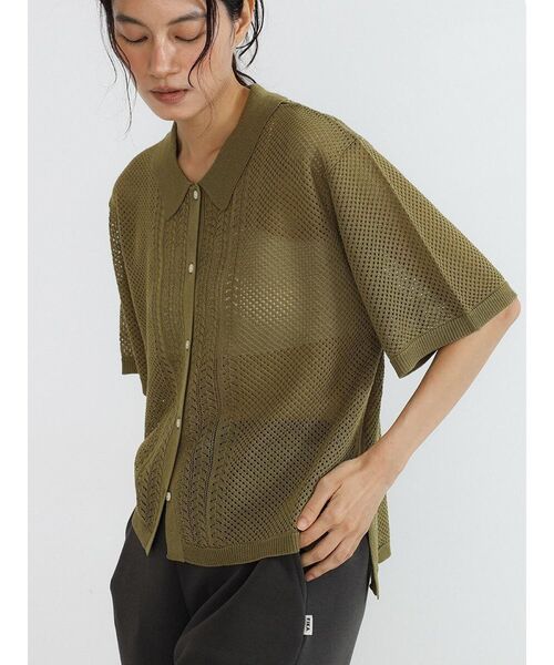 FIKA.（フィーカ）の「Polo knit cardigan（カーディガン/ボレロ・レディース・ブラック/カーキ・MEDIUM）」の2枚目の写真