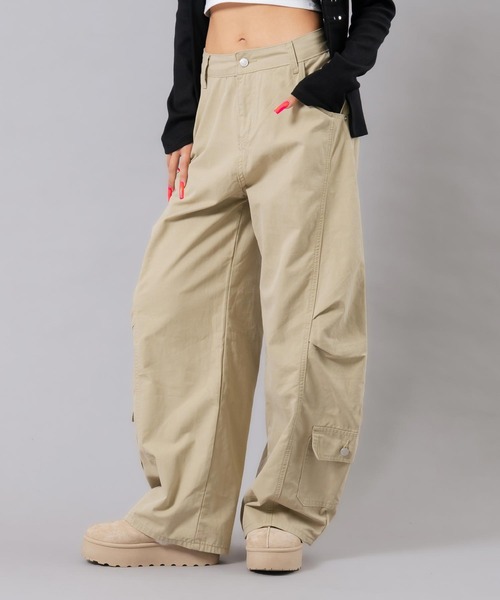 ANAP(アナップ)の「バレルカーゴパンツ(その他パンツ・レディース・ブラック/ベージュ・S/M)」の18枚目の写真