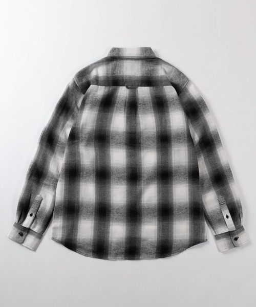 make a ray!(メイク ア レイ!)の「【70】オンブレチェック/ミニチェック レギュラーシャツ/ネルシャツ/ライトアウター/ヴィンテージライク/ユニセックス/レディース/メンズ(シャツ/ブラウス・メンズ・ブラウン系/ベージュ系/グリーン系/ブラック系/サックスブルー/グリーン/ホワイト/ブラウン/ブラック/ベージュ・M/L/XL)」の11枚目の写真