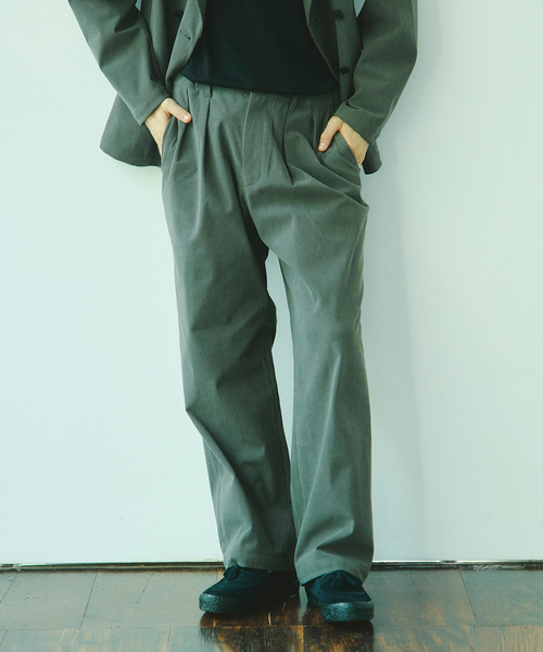 JOURNAL STANDARD(ジャーナルスタンダード)の「トリコット コーデュロイ 2タック イージー パンツ(スラックス・メンズ・ブラック/ネイビー/グレー・SMALL/MEDIUM/LARGE)」の2枚目の写真