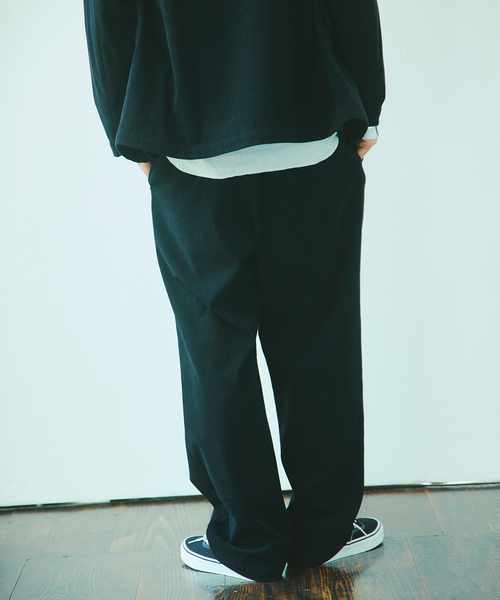JOURNAL STANDARD(ジャーナルスタンダード)の「トリコット コーデュロイ 2タック イージー パンツ(スラックス・メンズ・ブラック/ネイビー/グレー・SMALL/MEDIUM/LARGE)」の10枚目の写真