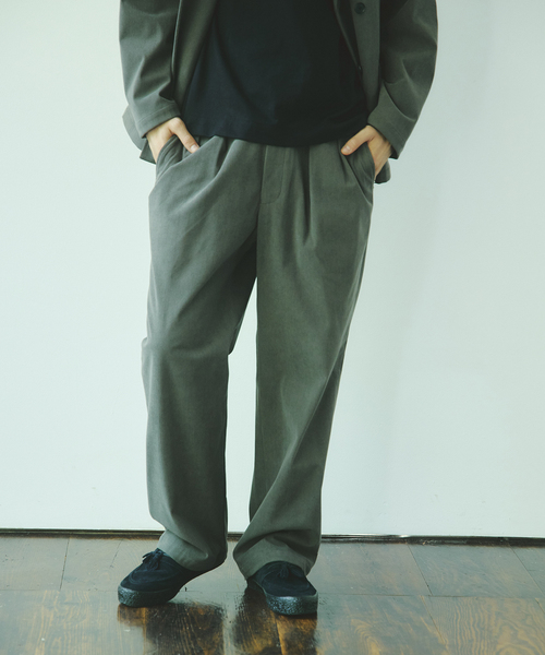 JOURNAL STANDARD(ジャーナルスタンダード)の「トリコット コーデュロイ 2タック イージー パンツ(スラックス・メンズ・ブラック/ネイビー/グレー・SMALL/MEDIUM/LARGE)」の16枚目の写真