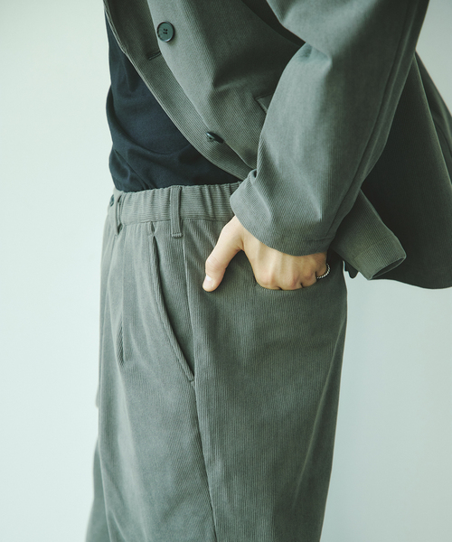 JOURNAL STANDARD(ジャーナルスタンダード)の「トリコット コーデュロイ 2タック イージー パンツ(スラックス・メンズ・ブラック/ネイビー/グレー・SMALL/MEDIUM/LARGE)」の21枚目の写真