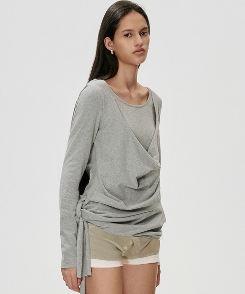 KIMZISU(キムジス)の「ディープカウルネックTシャツ_グレー(Tシャツ/カットソー・レディース・グレー系・SMALL/MEDIUM)」の6枚目の写真