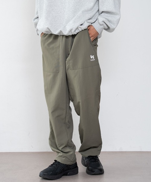Kaepa(ケイパ)の「WEGO/Kaepaナイロンワイドパンツ(スウェットパンツ・メンズ・ブラウン/ネイビー/ナチュラル・MEDIUM/LARGE/X-LARGE)」の6枚目の写真