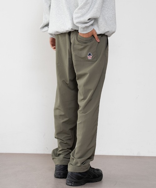 Kaepa(ケイパ)の「WEGO/Kaepaナイロンワイドパンツ(スウェットパンツ・メンズ・ブラウン/ネイビー/ナチュラル・MEDIUM/LARGE/X-LARGE)」の7枚目の写真