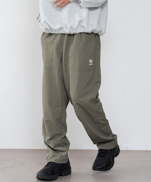 Kaepa(ケイパ)の「WEGO/Kaepaナイロンワイドパンツ(スウェットパンツ・メンズ・ブラウン/ネイビー/ナチュラル・MEDIUM/LARGE/X-LARGE)」の9枚目の写真