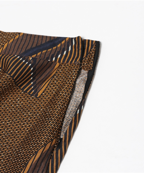 FIGARO Paris（フィガロパリ）の「SHIRTA PORTE アフリカンガラ スカート◆（スカート・レディース・ブラウン・40/38）」の8枚目の写真