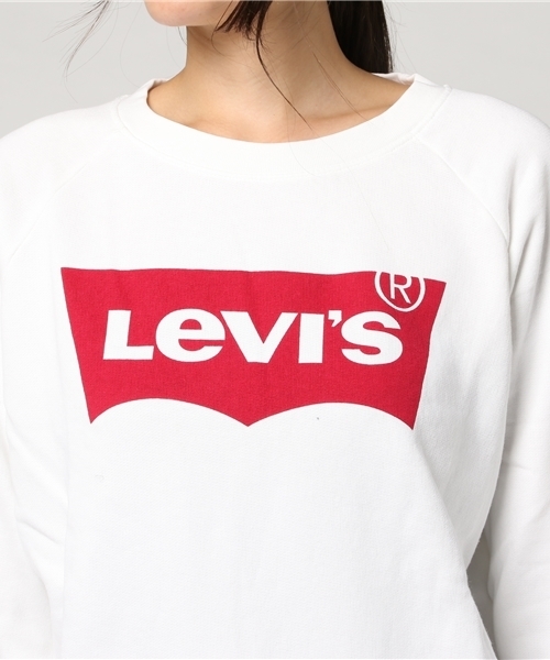 Levi's（リーバイス）の「【Levi's】グラフィックロゴクルーネックスウェット（スウェット・レディース・ホワイト・MEDIUM/SMALL）」の8枚目の写真