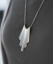 メタルフリンジロングネックレス