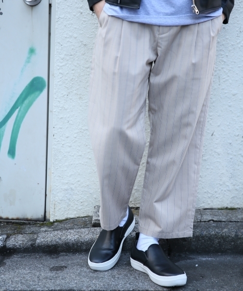 RAGEBLUE(レイジブルー)の「TR柄ワイドパンツSS/781478(その他パンツ・メンズ・ベージュ/グレー/ブルー系その他/ベージュ系その他・MEDIUM/LARGE/SMALL)」の2枚目の写真