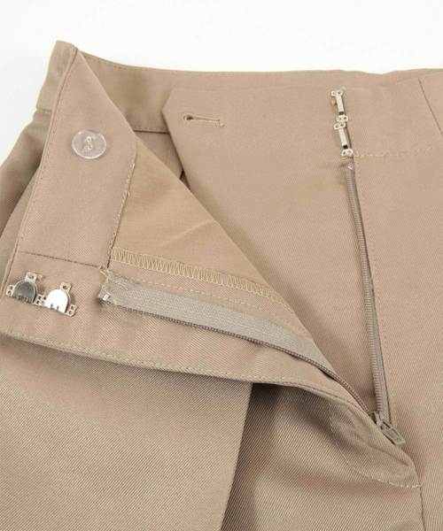 titivate（ティティベイト）の「フロントタックバレルパンツ（その他パンツ・レディース・ホワイト/ベージュ/ネイビー/グリーン・L/M/S）」の7枚目の写真