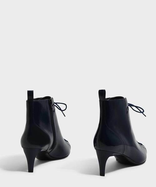 CHARLES & KEITH(チャールズ & キース)の「キトンヒールレースアップブーツ / KITTEN HEEL LACE UP BOOTS(ブーツ・レディース・ブラック/ダークブルー・22.5cm/23cm/23.5cm/24.5cm/25cm)」の6枚目の写真