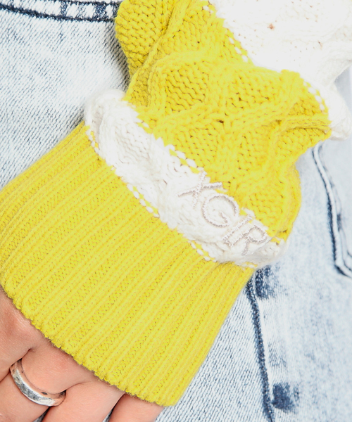 X-girl(エックスガール)の「CABLE KNIT TOP(ニット/セーター・レディース・ブラック/ブルー/ネイビー/イエロー・1/2)」の11枚目の写真