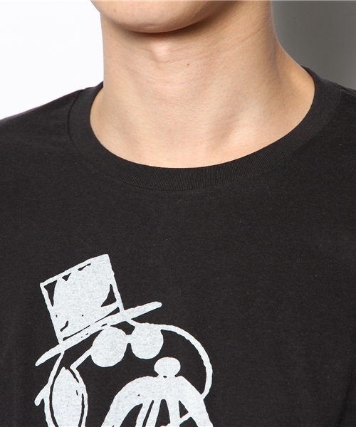 BEAMS T(ビームスティー)の「【SPECIAL PRICE】PEANUTS×BEAMS T / MUSTA LS(Tシャツ/カットソー・メンズ・ホワイト/ブラック・X-SMALL/SMALL/MEDIUM/LARGE)」の5枚目の写真