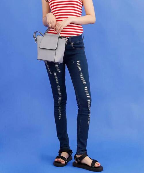 aimoha（アイモハ）の「クラッシュストレッチデニム（デニムパンツ・レディース・ブラック/ブルー/ネイビー/インディゴブルー/ライトブルー・SMALL/MEDIUM/X-SMALL/LARGE/X-LARGE）」の4枚目の写真