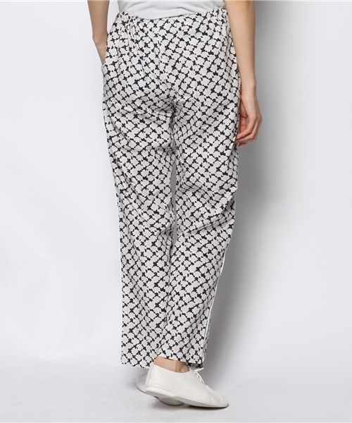 Ray BEAMS(レイビームス)の「SLEEPY JONES / パジャマ パンツ "Navy flower"(その他パンツ・レディース・ネイビー・ONE SIZE)」の3枚目の写真