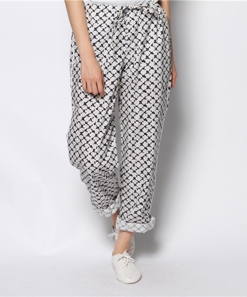 Ray BEAMS(レイビームス)の「SLEEPY JONES / パジャマ パンツ "Navy flower"(その他パンツ・レディース・ネイビー・ONE SIZE)」の10枚目の写真