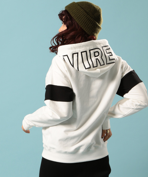 AVIREX（アヴィレックス）の「フードロゴ スウェットパーカー/ HOOD LOGO SWEAT PULL PARKA（パーカー・レディース・ブラック/オフホワイト/エメラルド・FREE）」の13枚目の写真