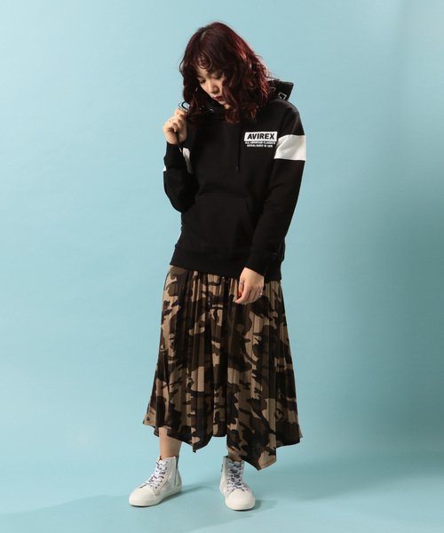 AVIREX（アヴィレックス）の「フードロゴ スウェットパーカー/ HOOD LOGO SWEAT PULL PARKA（パーカー・レディース・ブラック/オフホワイト/エメラルド・FREE）」の6枚目の写真