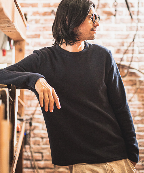 CAMBIO(カンビオ)の「mlt2645-Back Brush Simple Knit sew ニットソー(Tシャツ/カットソー・メンズ・ブラック/グレー/ネイビー/ブラック系その他・S/M/L)」の1枚目の写真
