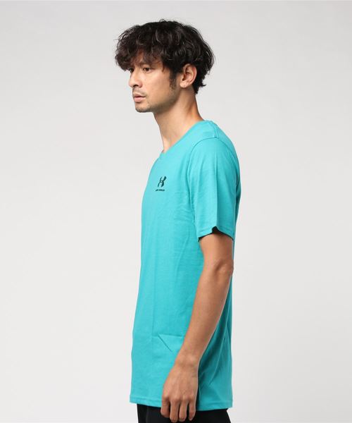 UNDER ARMOUR（アンダーアーマー）の「UAスポーツスタイル レフトチェストショートスリーブ(トレーニング/Tシャツ/MEN)（Tシャツ/カットソー・メンズ・ブルーグリーン/ブラック×ブラック/ヘザーグレー/ホワイト/ネイビー/レッド系その他・SM/XL/LG/MD/XXL）」の13枚目の写真
