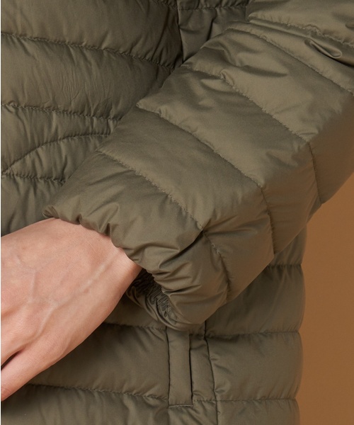 Traditional Weatherwear(トラディショナルウェザーウェア)の「Traditional Weatherwear: ARKLEY LONG インナーダウン(ダウンジャケット/コート・レディース・ブラック/アイボリー/カーキ・34/36)」の8枚目の写真