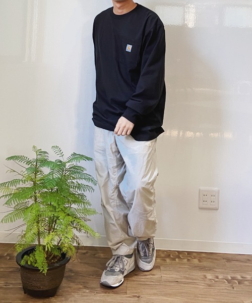 Carhartt（カーハート）の「Carhartt(カーハート) / K126 オーバーサイズ ポケット付き ロンT Long Sleeve Workwear Pocket T-Shirt カットソー USサイズ ロングスリーブTシャツ（Tシャツ/カットソー・メンズ・ヘザーチャコール/ワイン/ブラック/ネイビー/グレー・M/L/XL/XXL/S）」の18枚目の写真