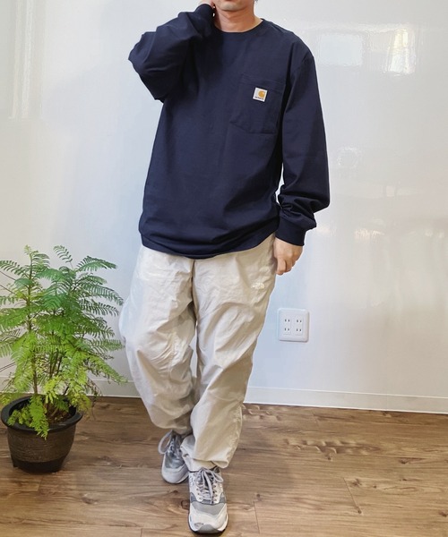 Carhartt（カーハート）の「Carhartt(カーハート) / K126 オーバーサイズ ポケット付き ロンT Long Sleeve Workwear Pocket T-Shirt カットソー USサイズ ロングスリーブTシャツ（Tシャツ/カットソー・メンズ・ヘザーチャコール/ワイン/ブラック/ネイビー/グレー・M/L/XL/XXL/S）」の21枚目の写真